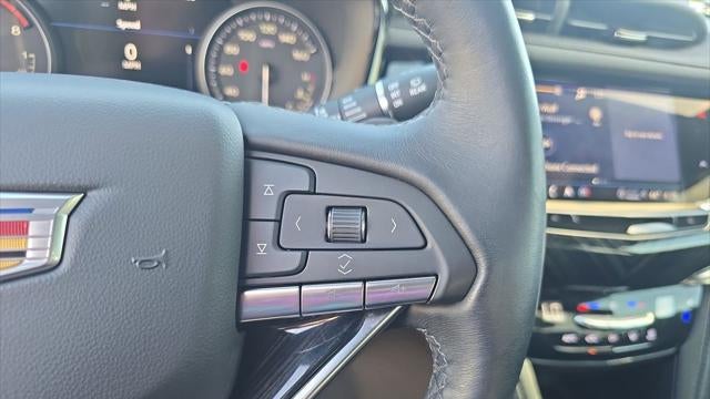 2025 Cadillac XT6 Premium Luxury