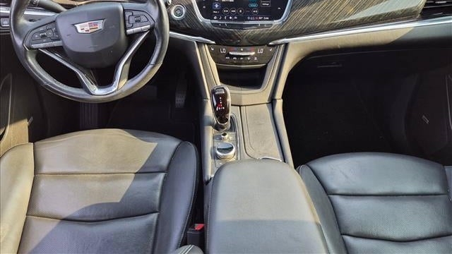 2022 Cadillac XT6 Premium Luxury