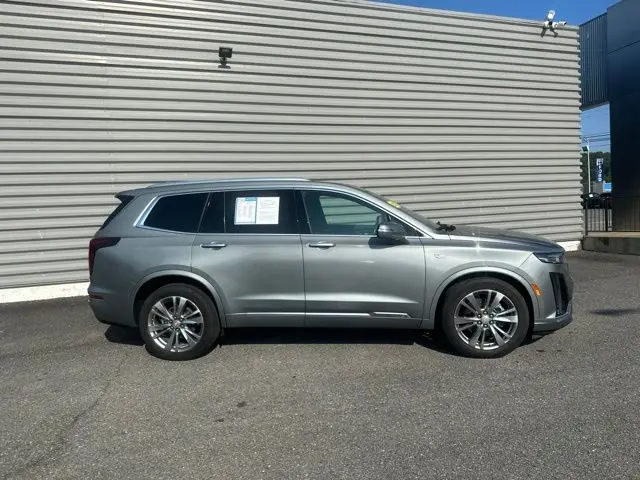 2023 Cadillac XT6