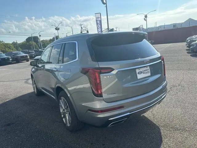 2023 Cadillac XT6