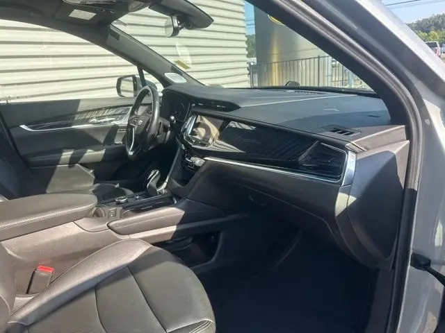 2023 Cadillac XT6