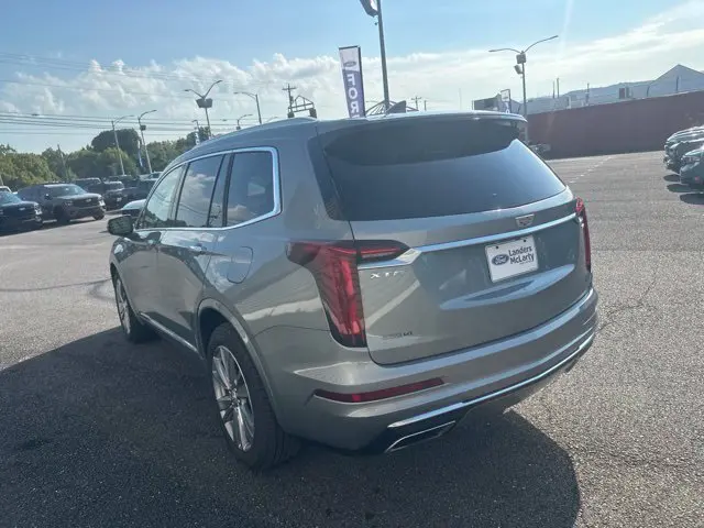 2023 Cadillac XT6