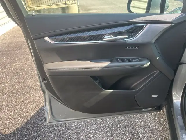 2023 Cadillac XT6