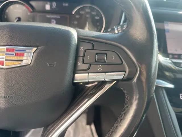 2023 Cadillac XT6
