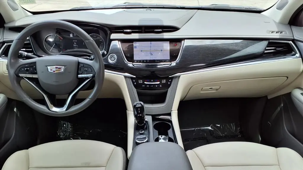 2024 Cadillac XT6 Premium Luxury