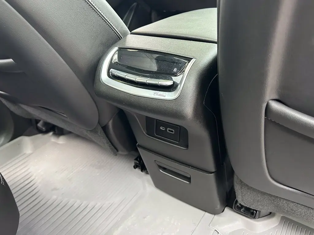 2021 Cadillac XT6 - $24,944