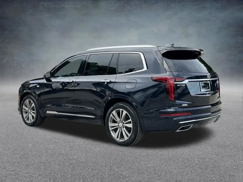 2021 Cadillac XT6 - $24,944