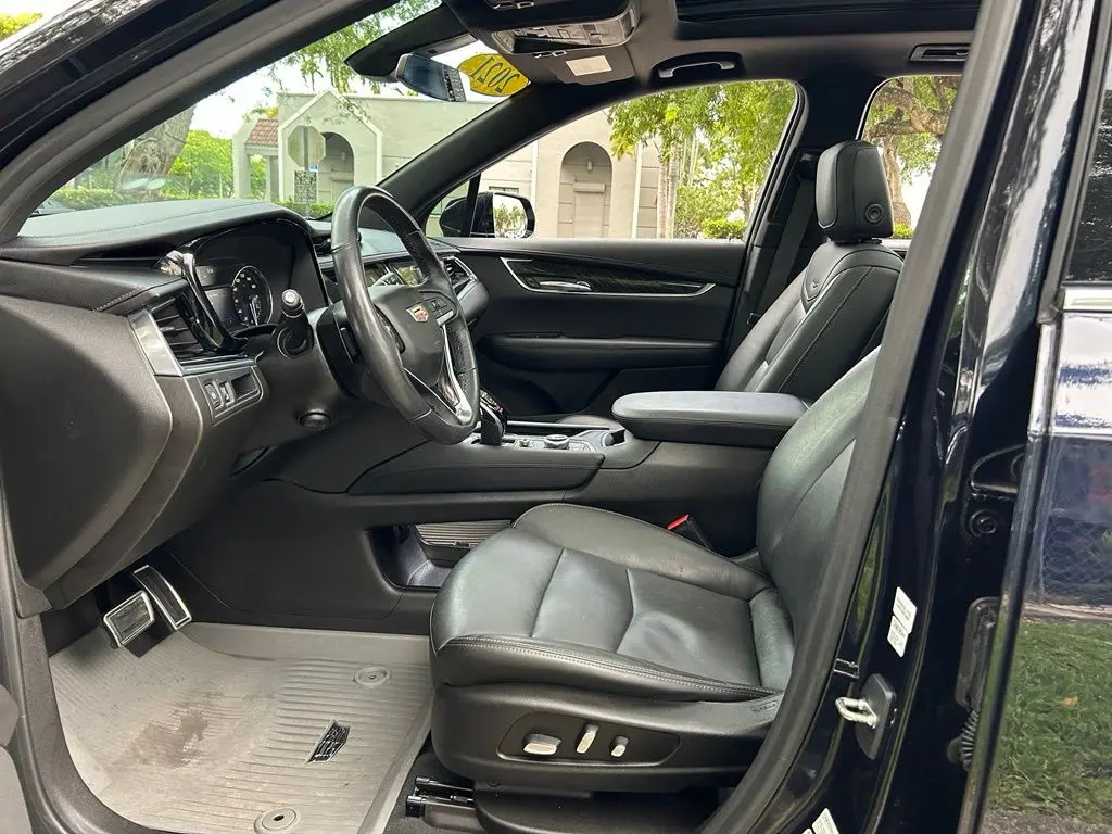 2021 Cadillac XT6 - $24,944
