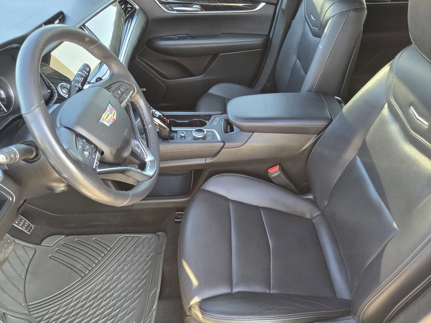 2022 Cadillac XT6 - $28,237