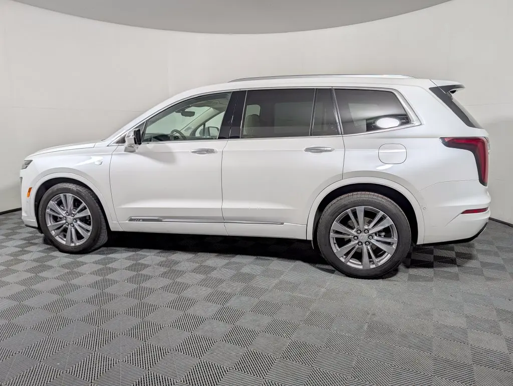 2023 Cadillac XT6 - $27,375