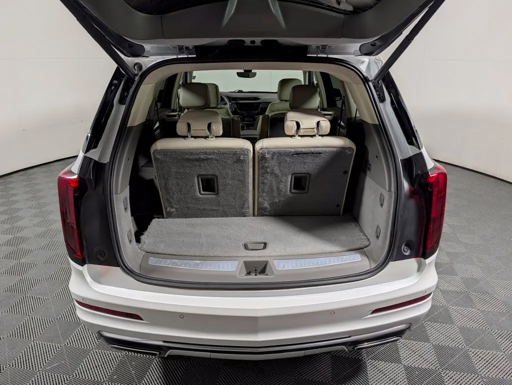 2023 Cadillac XT6 - $27,375