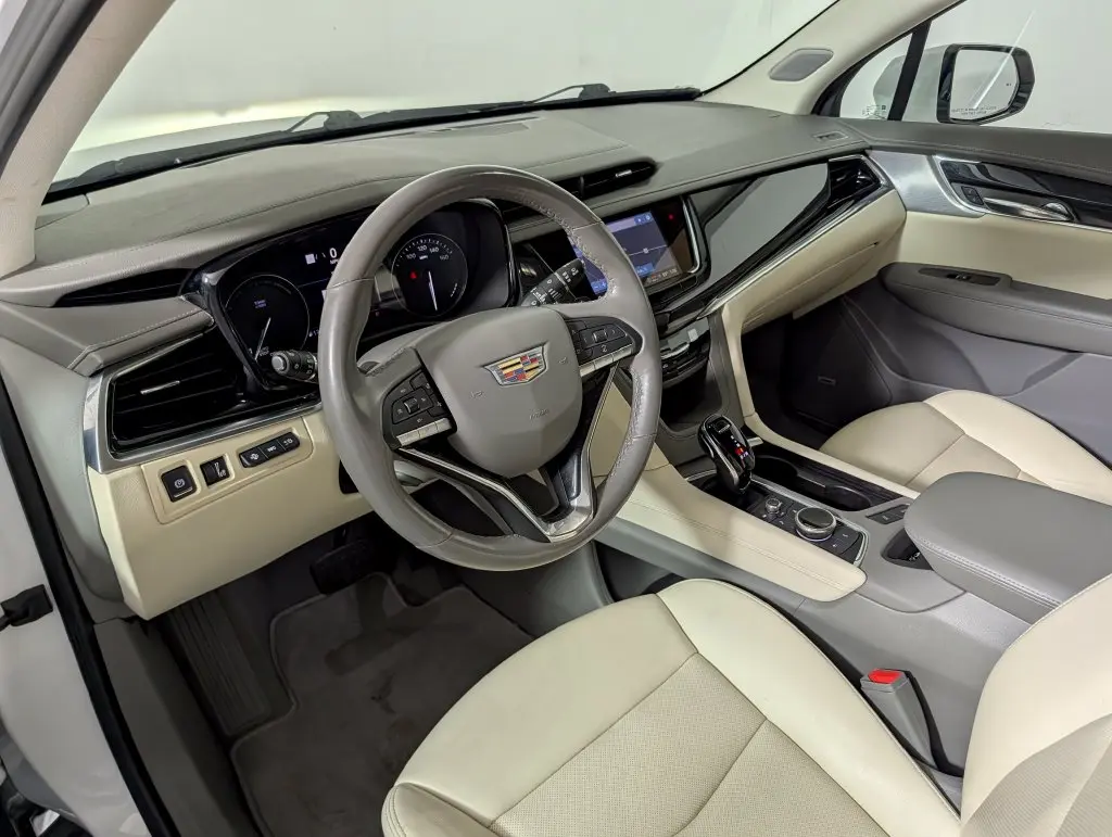 2023 Cadillac XT6 - $27,375