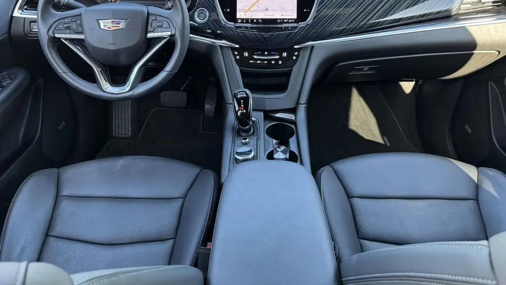 2024 Cadillac XT6 Premium Luxury