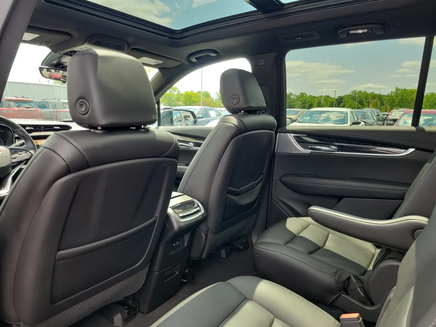 2022 Cadillac XT6 - $31,988