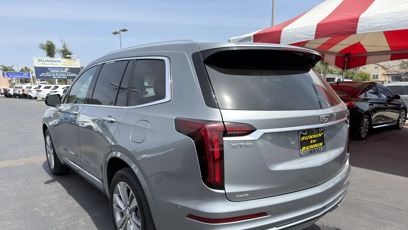 2024 Cadillac XT6 Premium Luxury