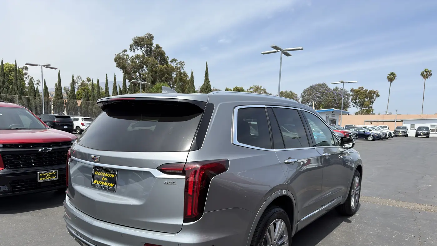 2024 Cadillac XT6 Premium Luxury