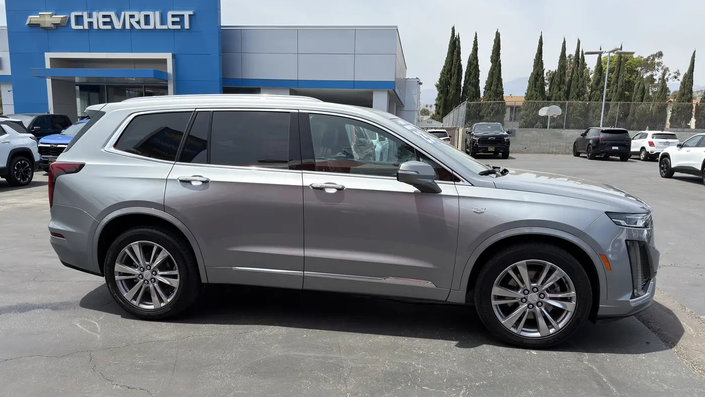 2024 Cadillac XT6 Premium Luxury