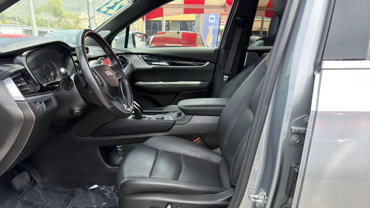 2024 Cadillac XT6 Premium Luxury