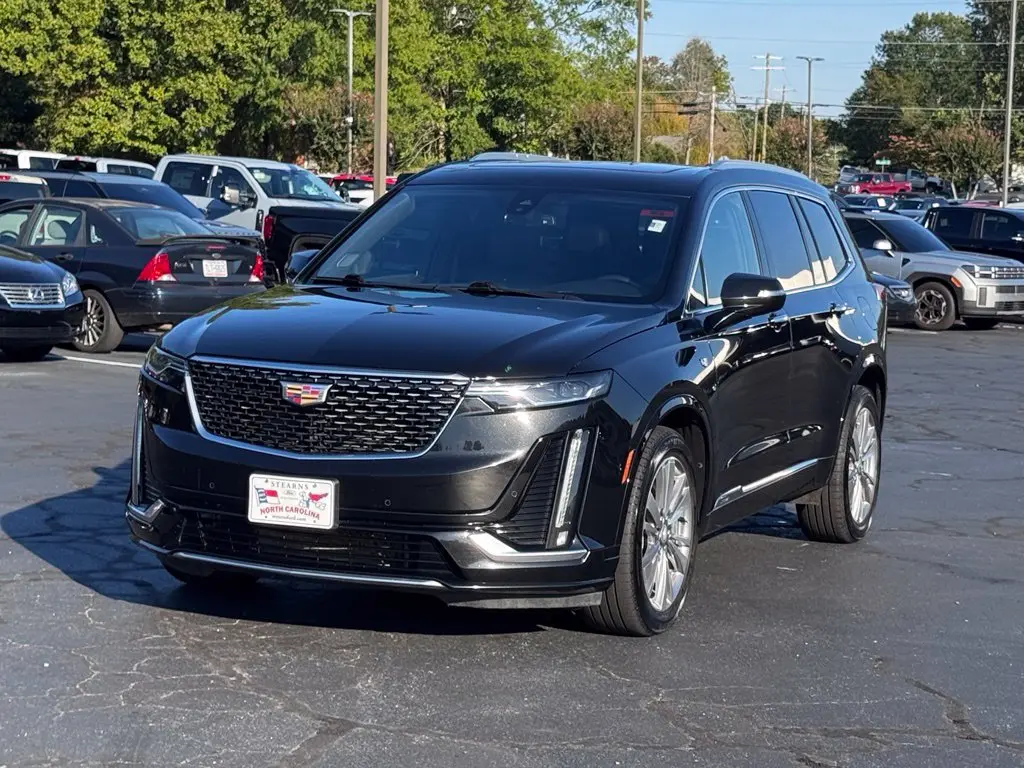 2024 Cadillac XT6 - $40,000