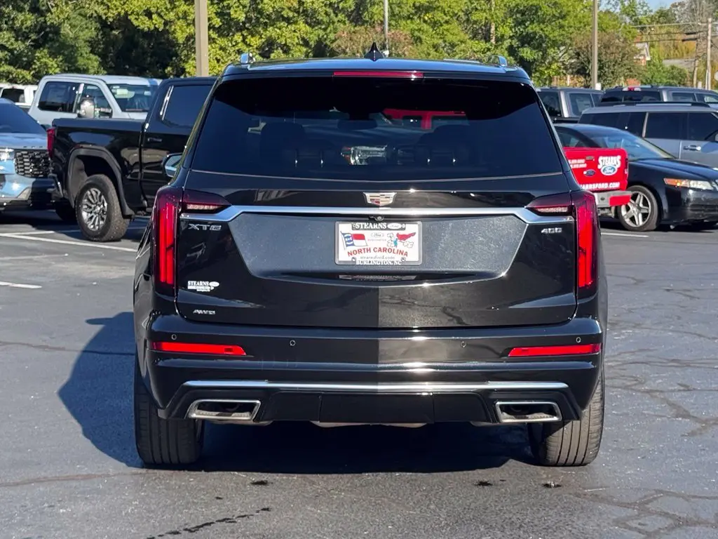 2024 Cadillac XT6 - $40,000