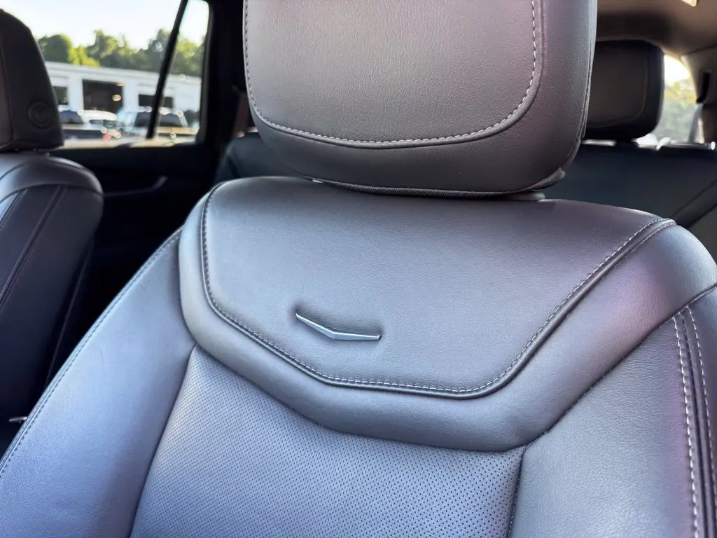 2024 Cadillac XT6 - $40,000