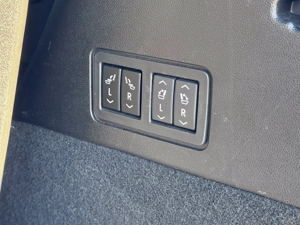 2024 Cadillac XT6 - $40,000
