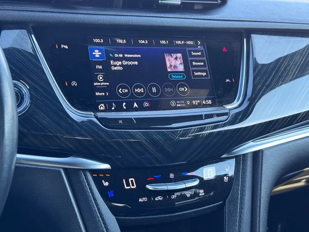 2024 Cadillac XT6 - $40,000