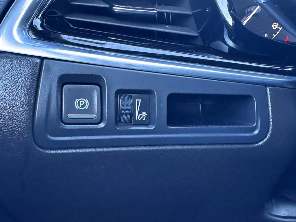 2024 Cadillac XT6 - $40,000