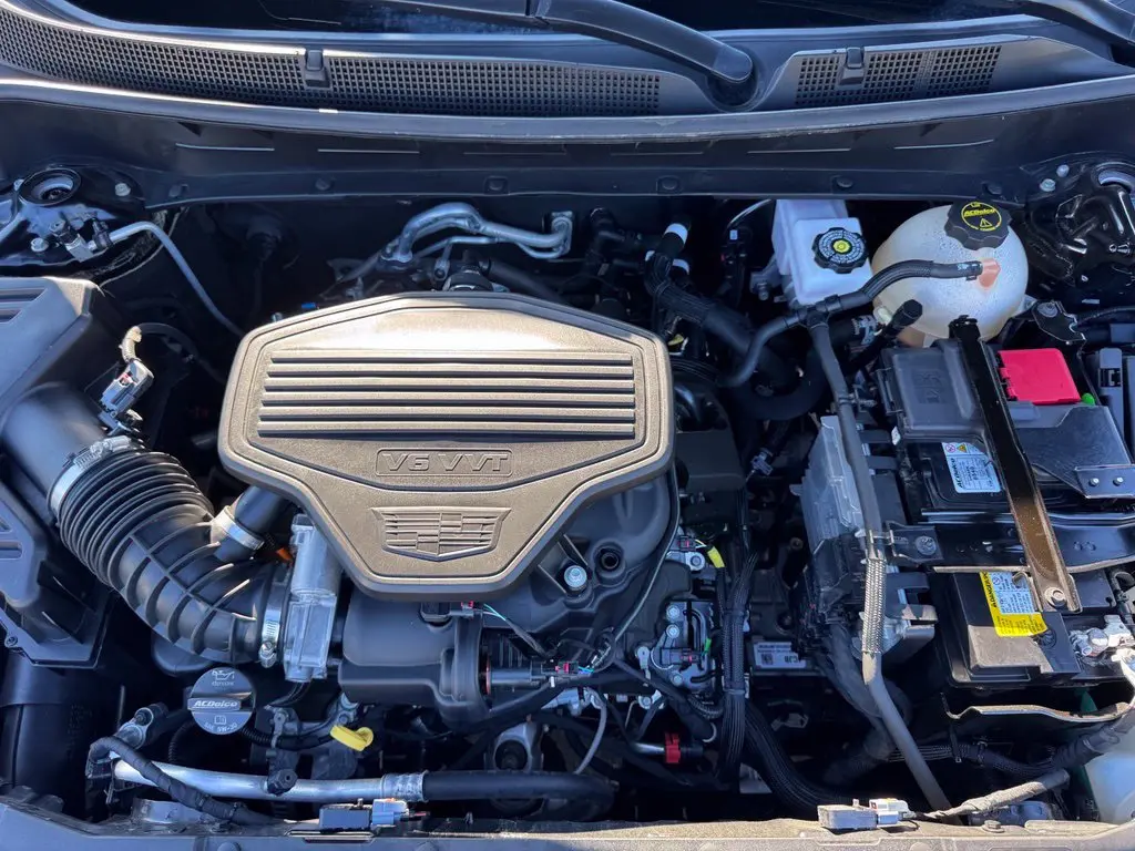 2024 Cadillac XT6 - $40,000