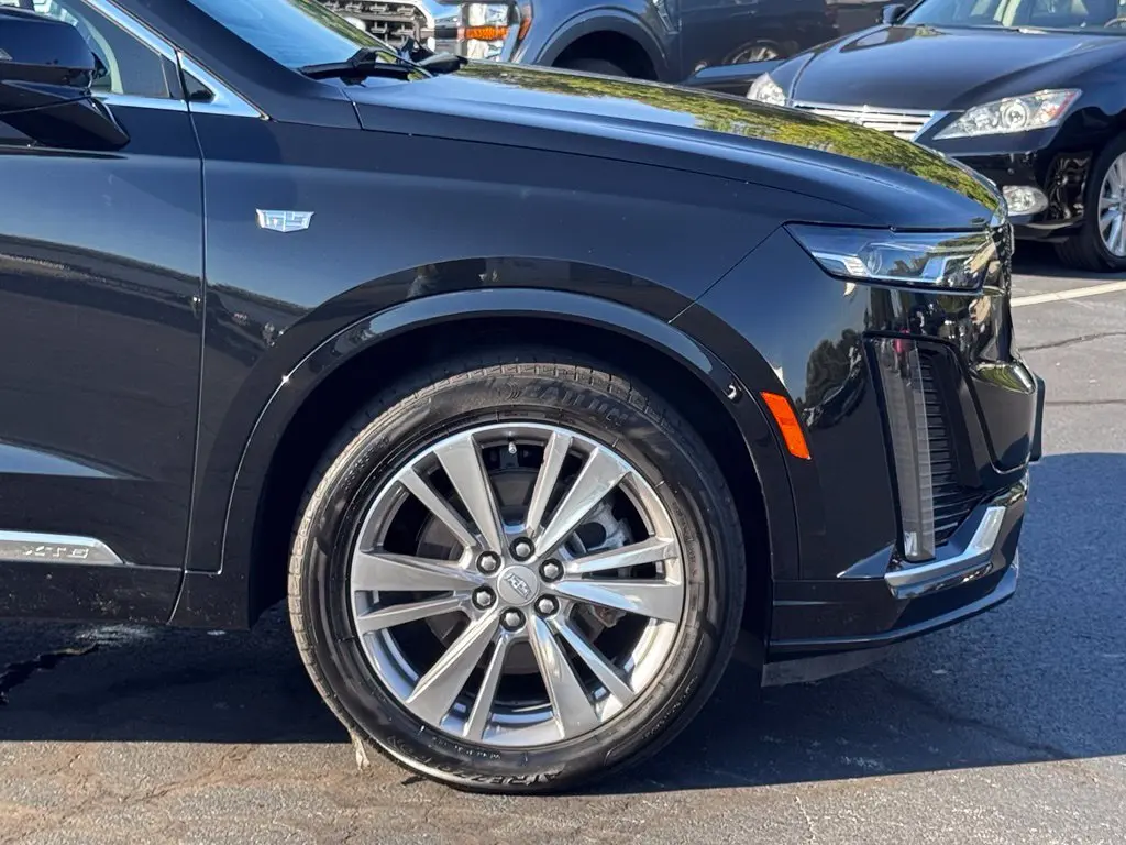 2024 Cadillac XT6 - $40,000