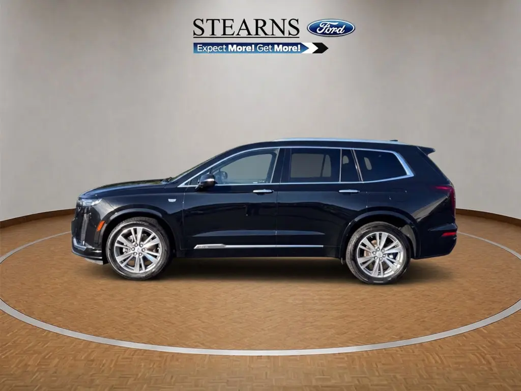 2024 Cadillac XT6 - $38,000