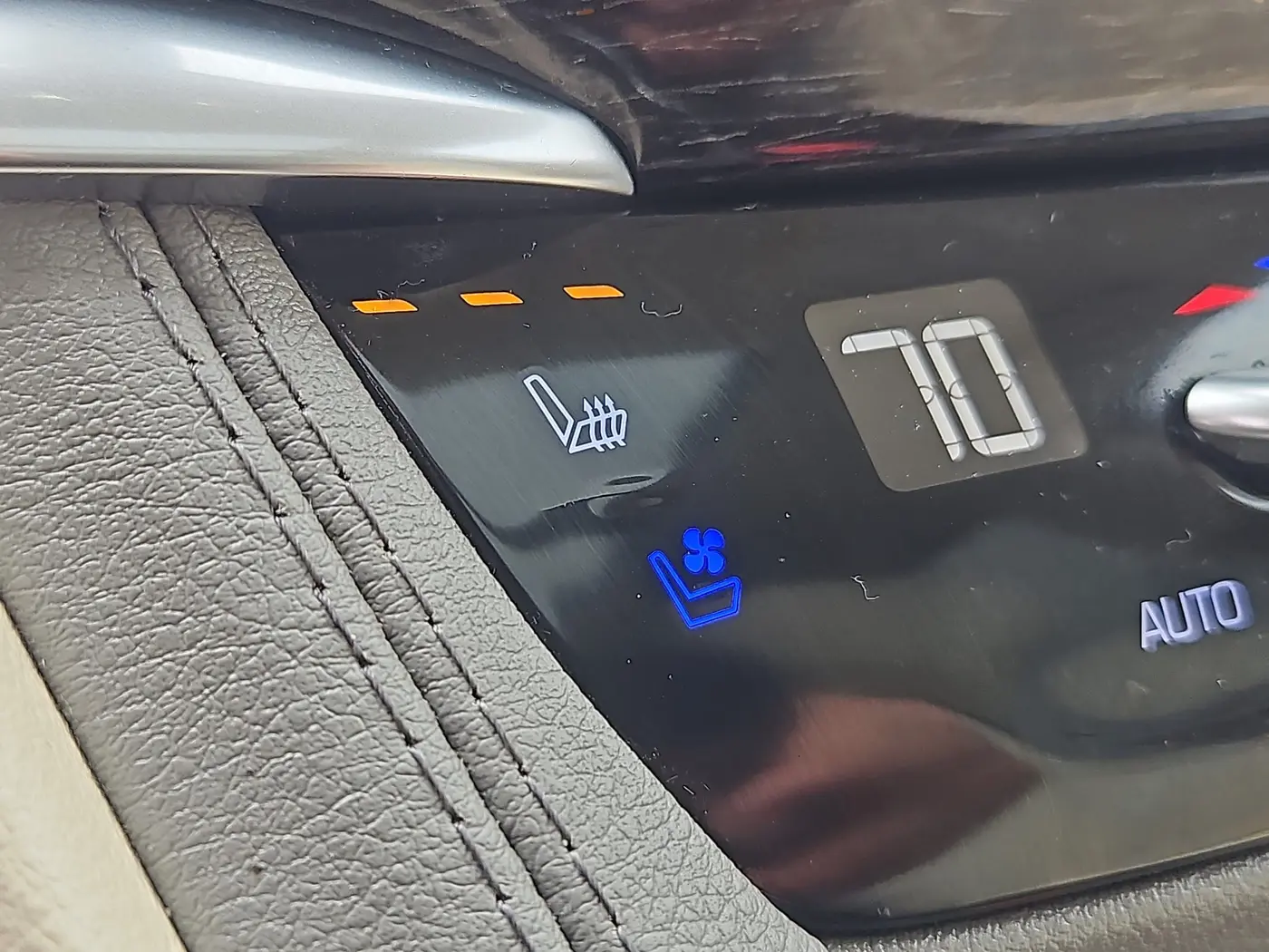 2023 Cadillac XT6 - $34,000