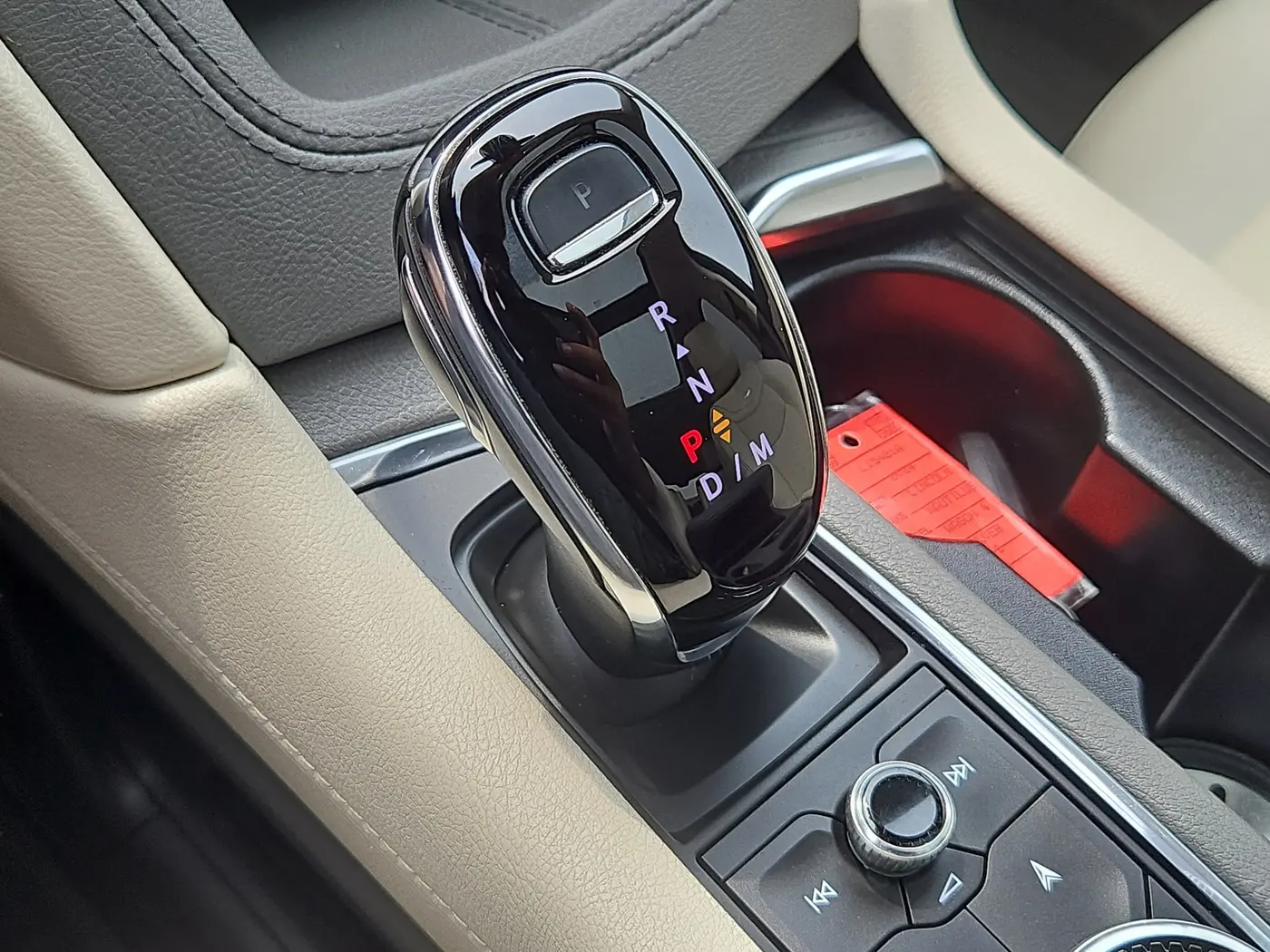 2023 Cadillac XT6 - $34,000