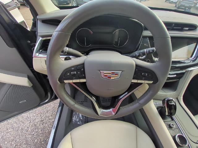 2021 Cadillac XT6 - $24,675