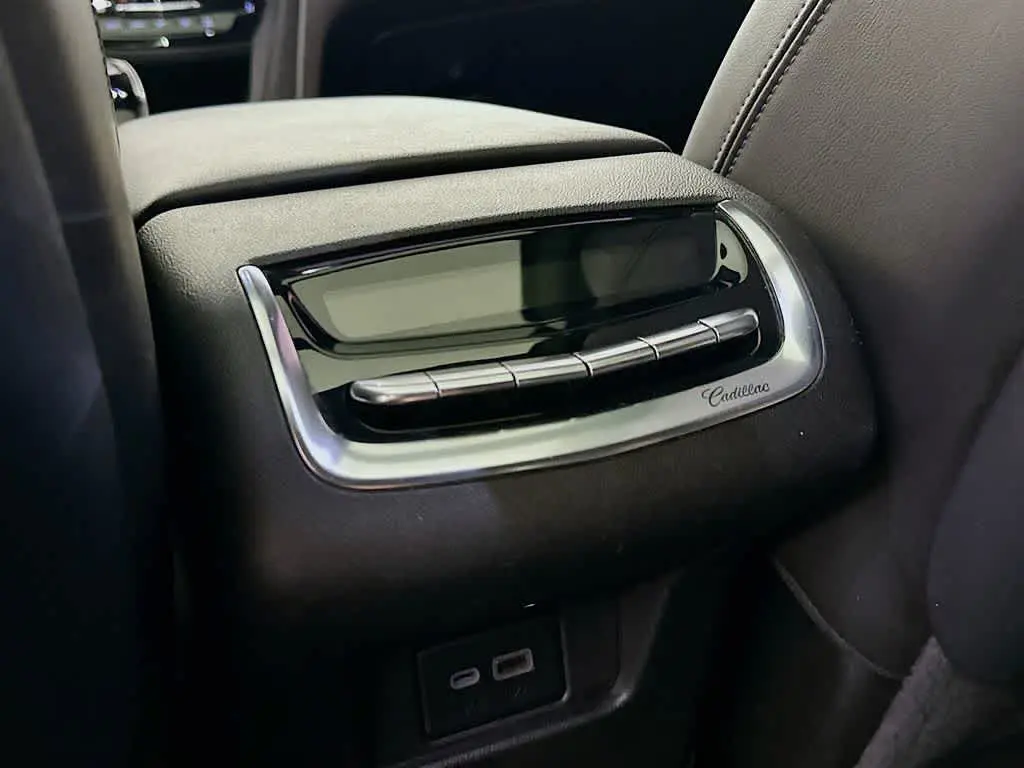2023 Cadillac XT6 - $29,008