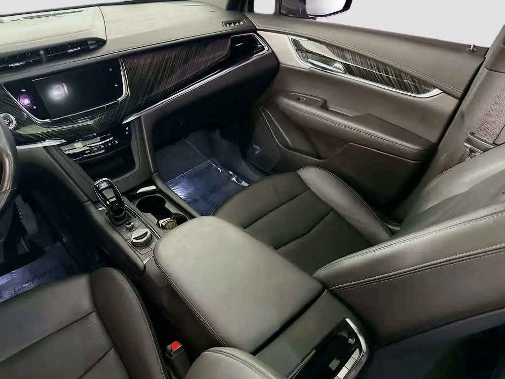 2023 Cadillac XT6 - $27,636