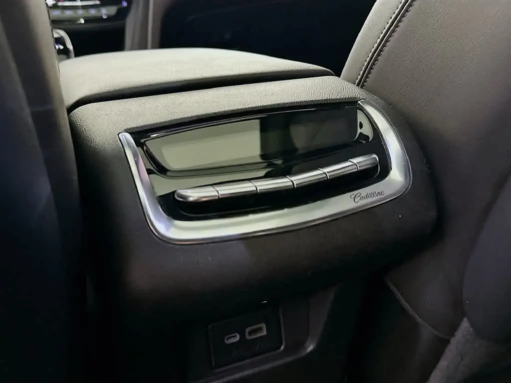 2023 Cadillac XT6 - $27,636