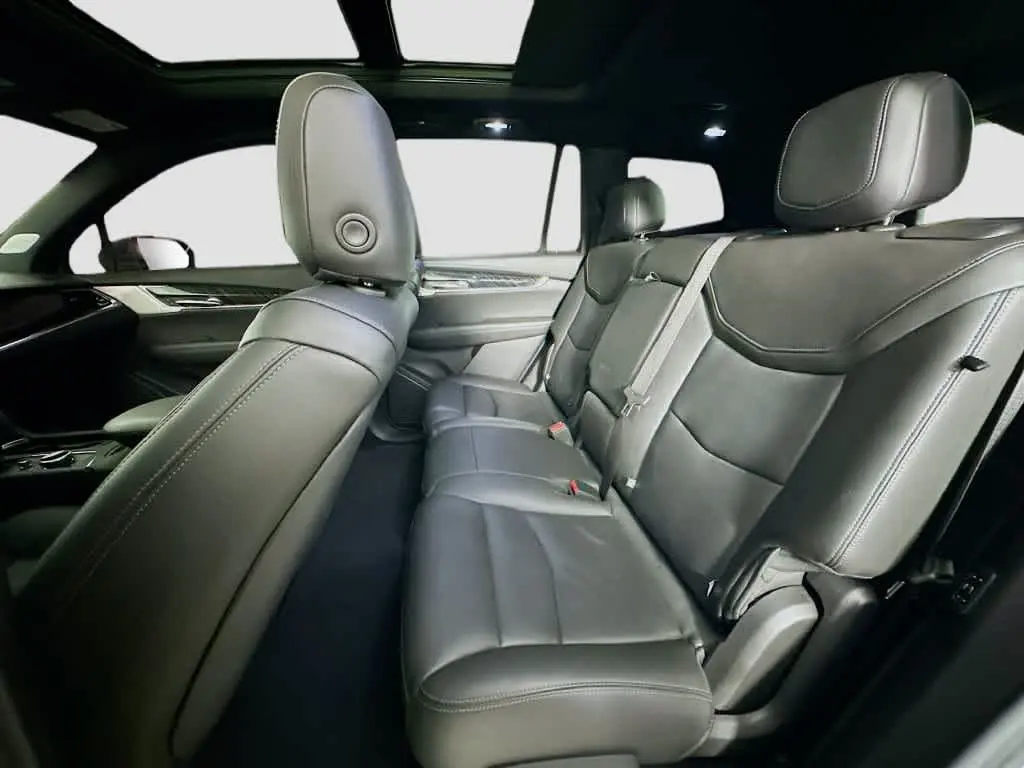 2023 Cadillac XT6 - $27,636