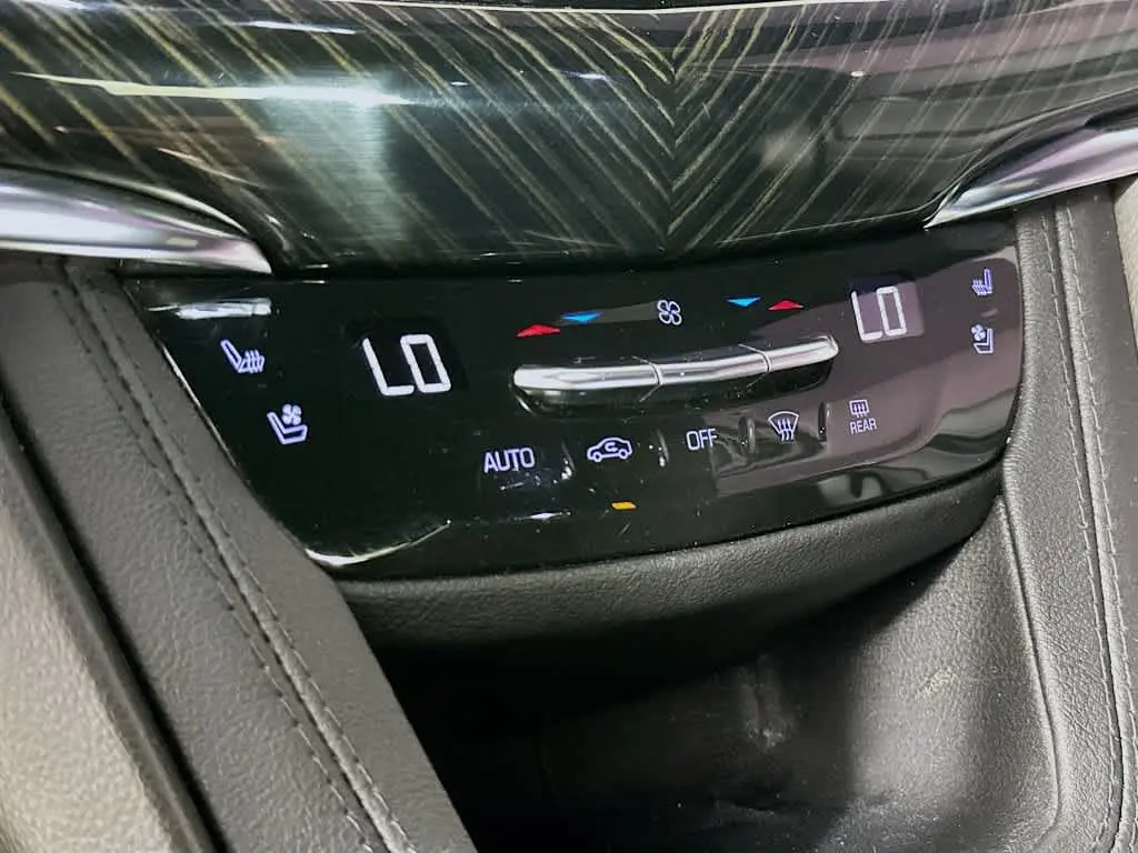 2023 Cadillac XT6 - $27,636