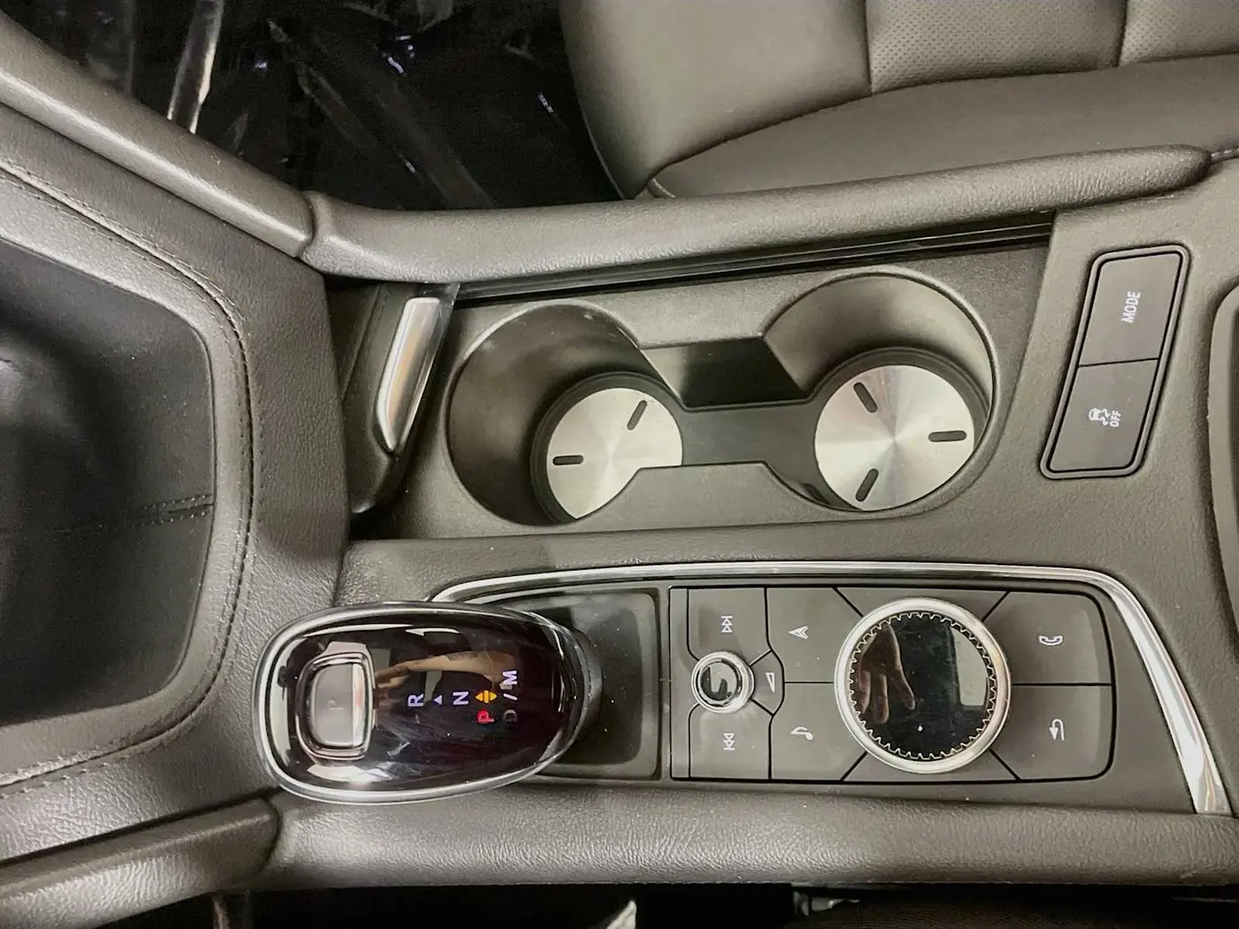 2024 Cadillac XT6 - $44,995