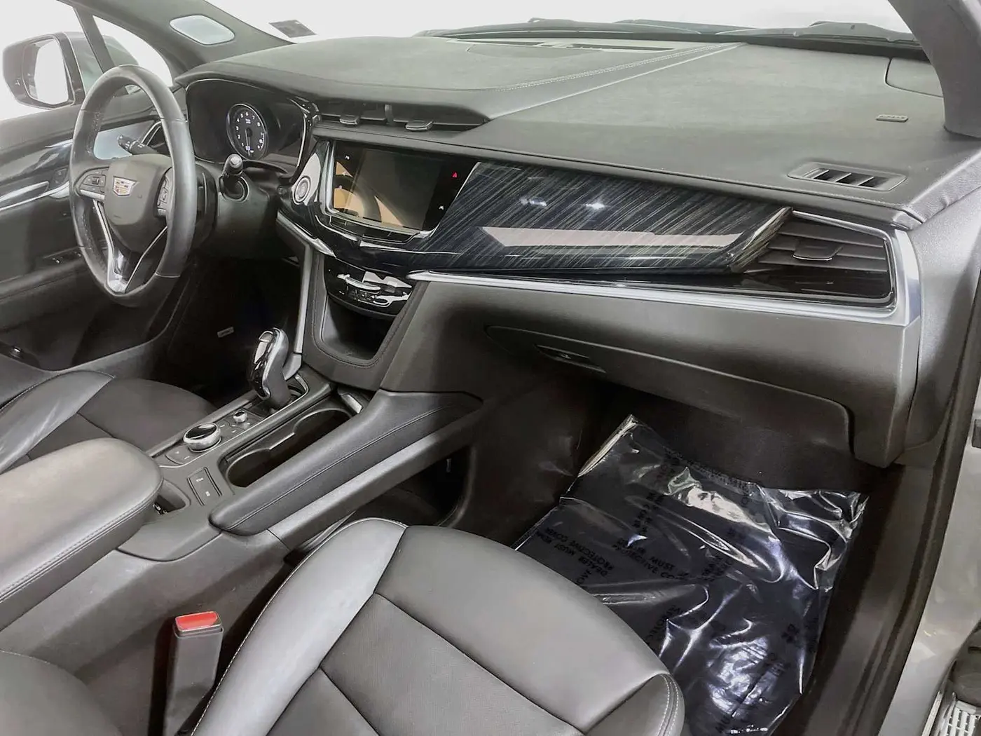 2024 Cadillac XT6 - $44,995