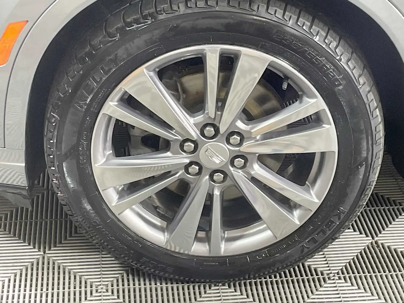 2024 Cadillac XT6 - $44,995