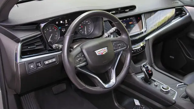 2024 Cadillac XT6 Premium Luxury