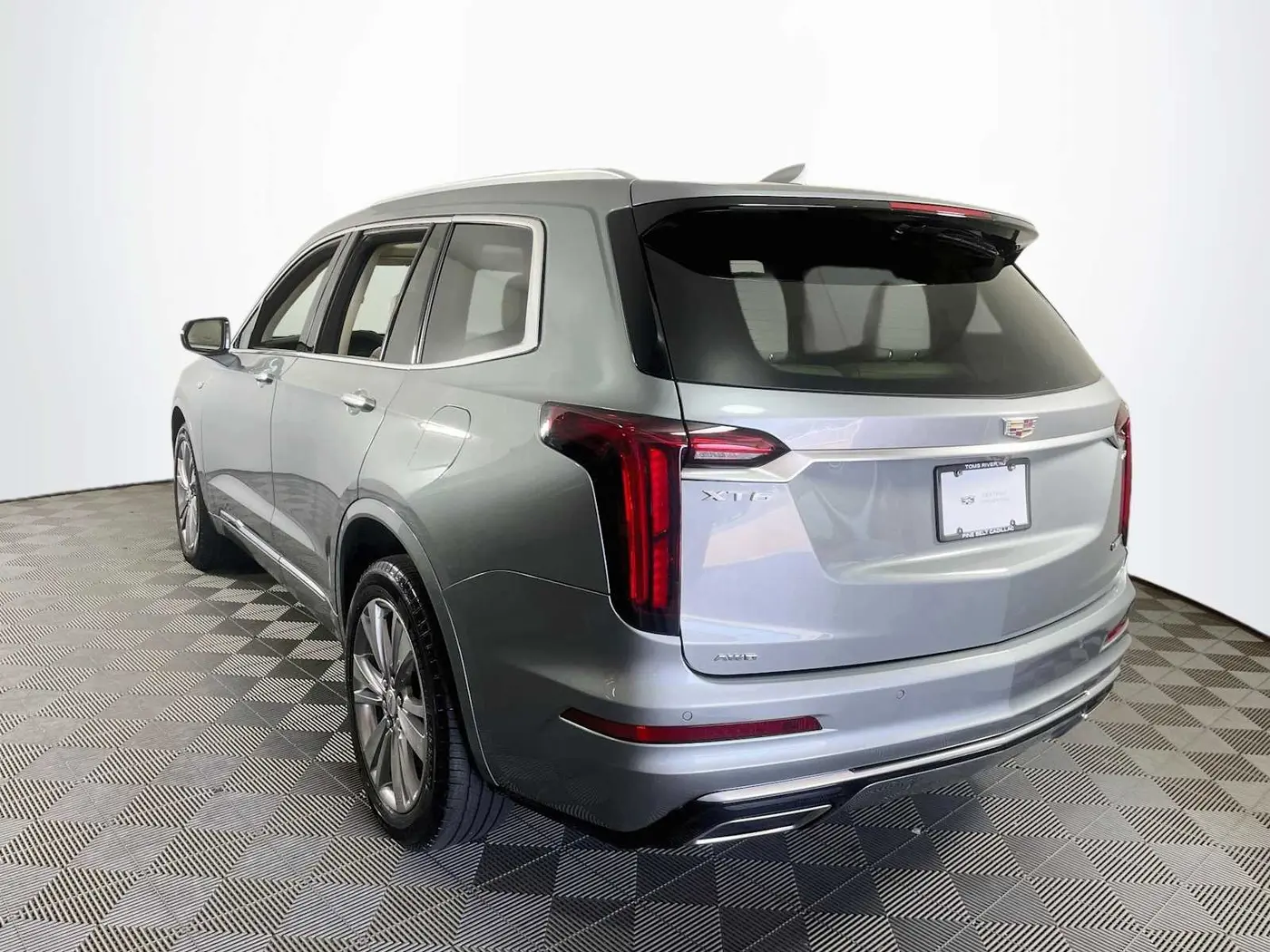 2023 Cadillac XT6 - $40,995