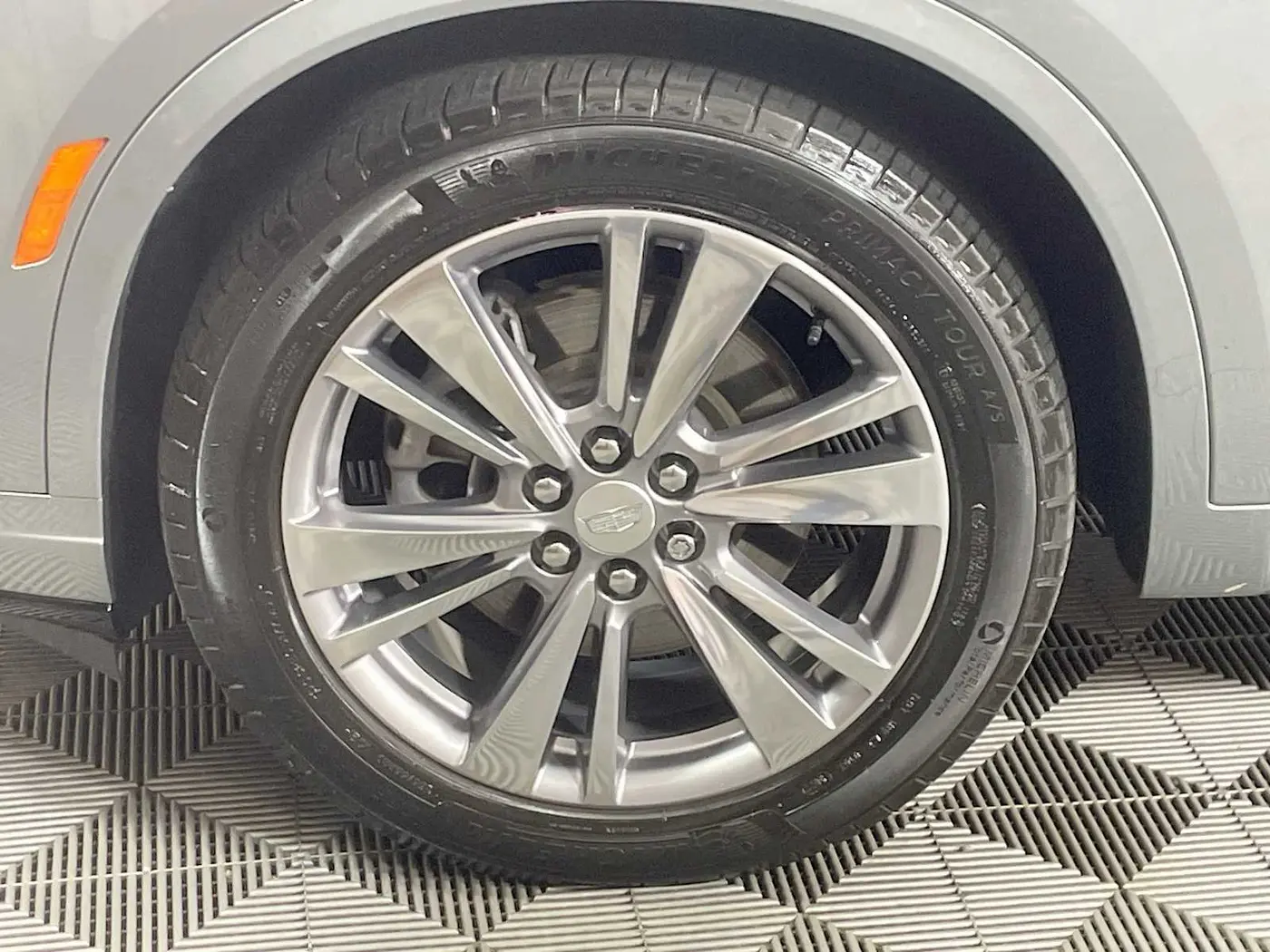 2023 Cadillac XT6 - $40,995