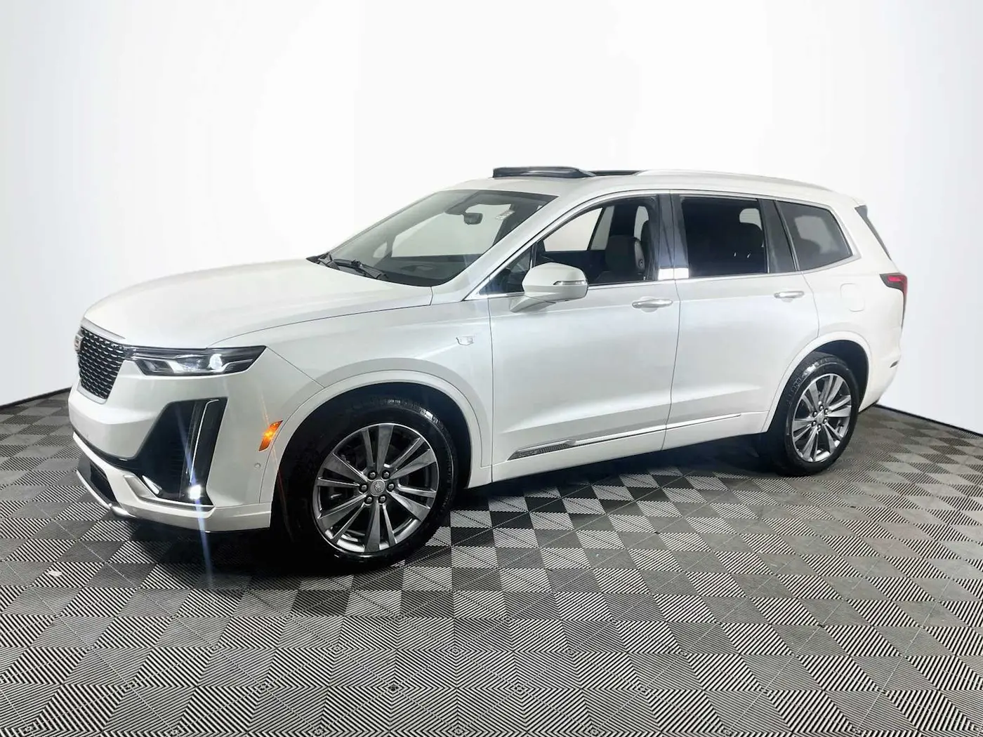 2025 Cadillac XT6 - $48,995