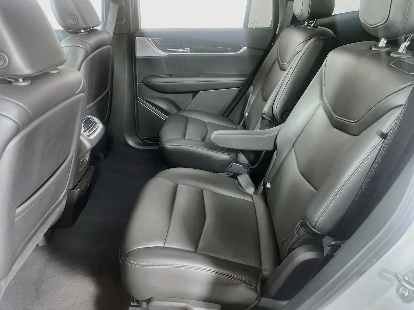 2025 Cadillac XT6 - $48,995