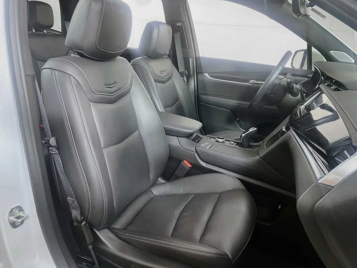 2025 Cadillac XT6 - $48,995