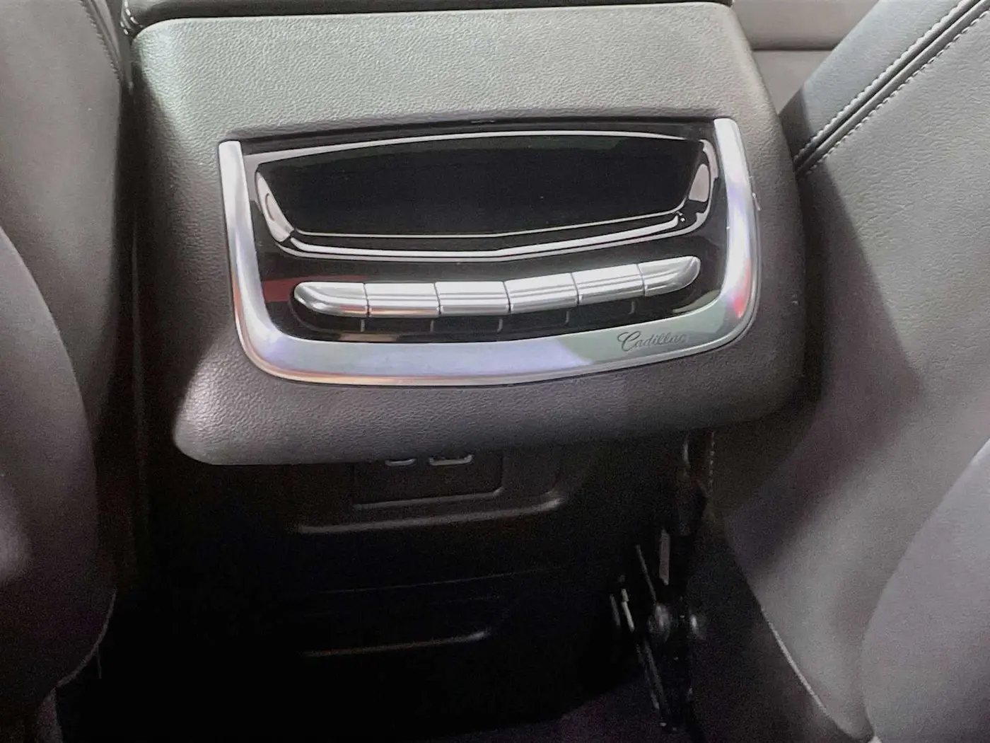 2024 Cadillac XT6 - $44,995