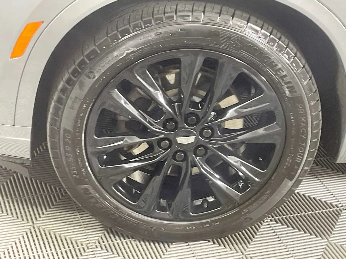 2024 Cadillac XT6 - $44,995